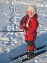 Hannah on skis Xmas2007
